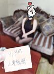 重磅推薦！淫盪肥臀人妻母狗【見過騷的 沒見過這么騷的】喜歡戶外露出，喜歡被很多男人操
