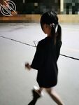 海角社區禽獸父親破處18歲蘿莉女兒後續 喂閨女吃春Y後悔不已累的我的老腰都快斷了